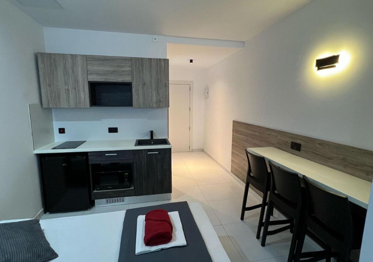 Bayside A Apartments Saint Julian's ภายนอก รูปภาพ