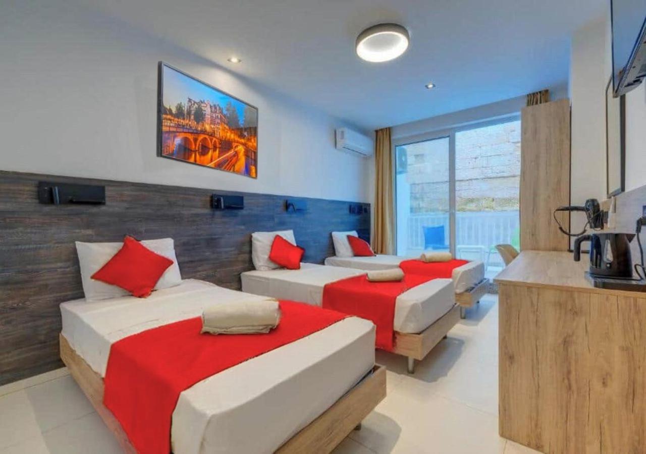 Bayside A Apartments Saint Julian's ภายนอก รูปภาพ